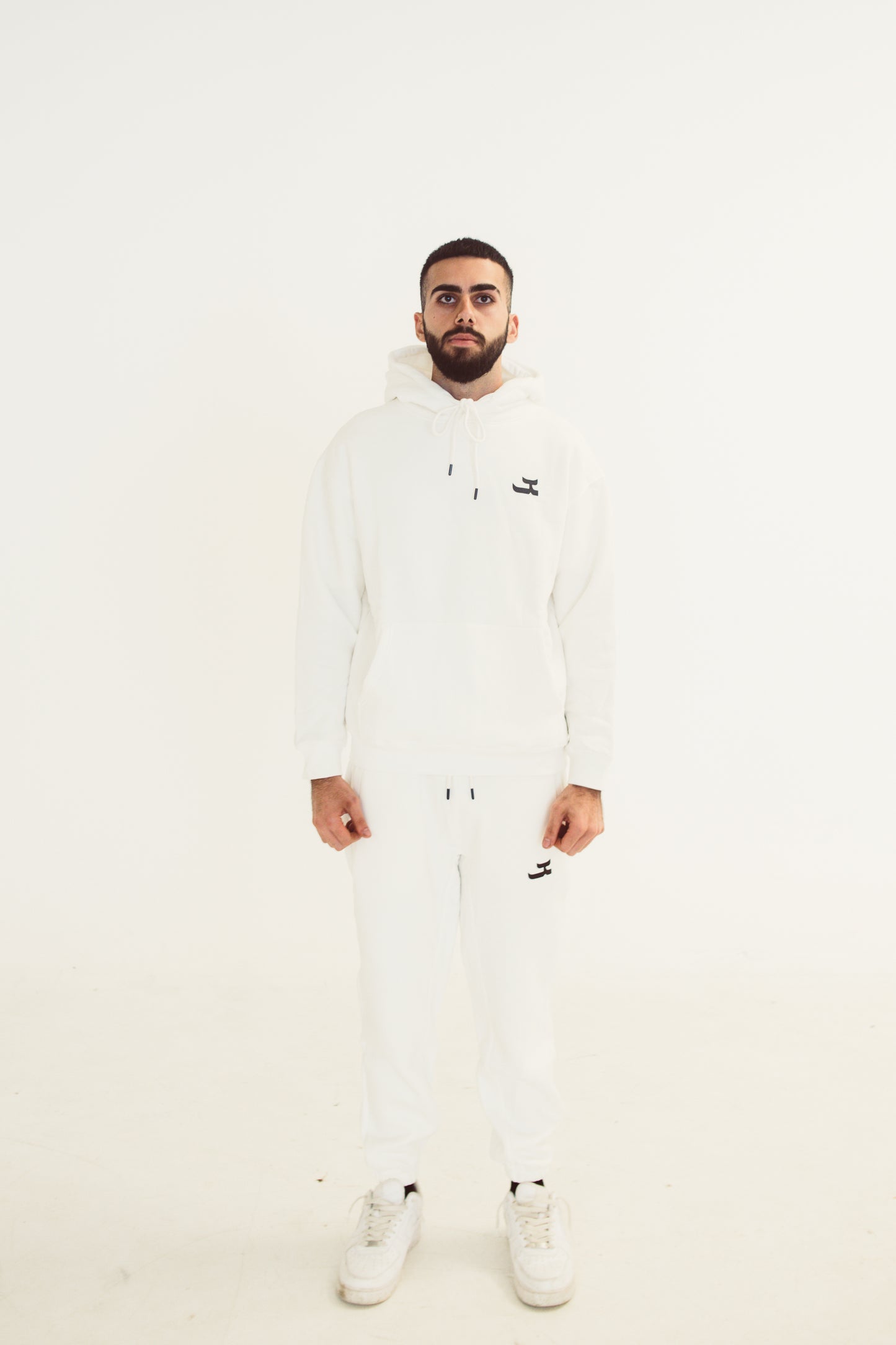 COLLECTION TLATHA JOGGERS (WHITE)